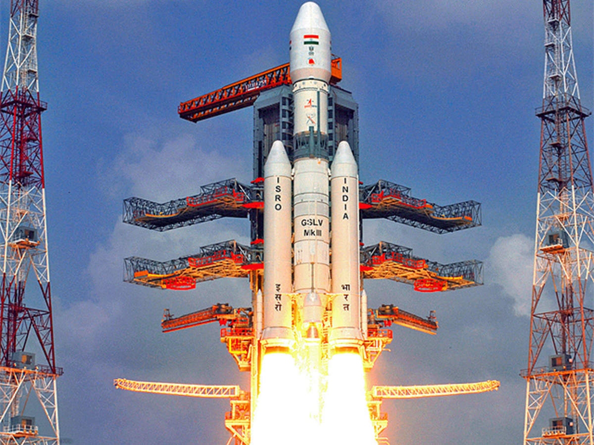 Ấn Độ phóng cùng lúc 36 vệ tinh viễn thông vào không gian